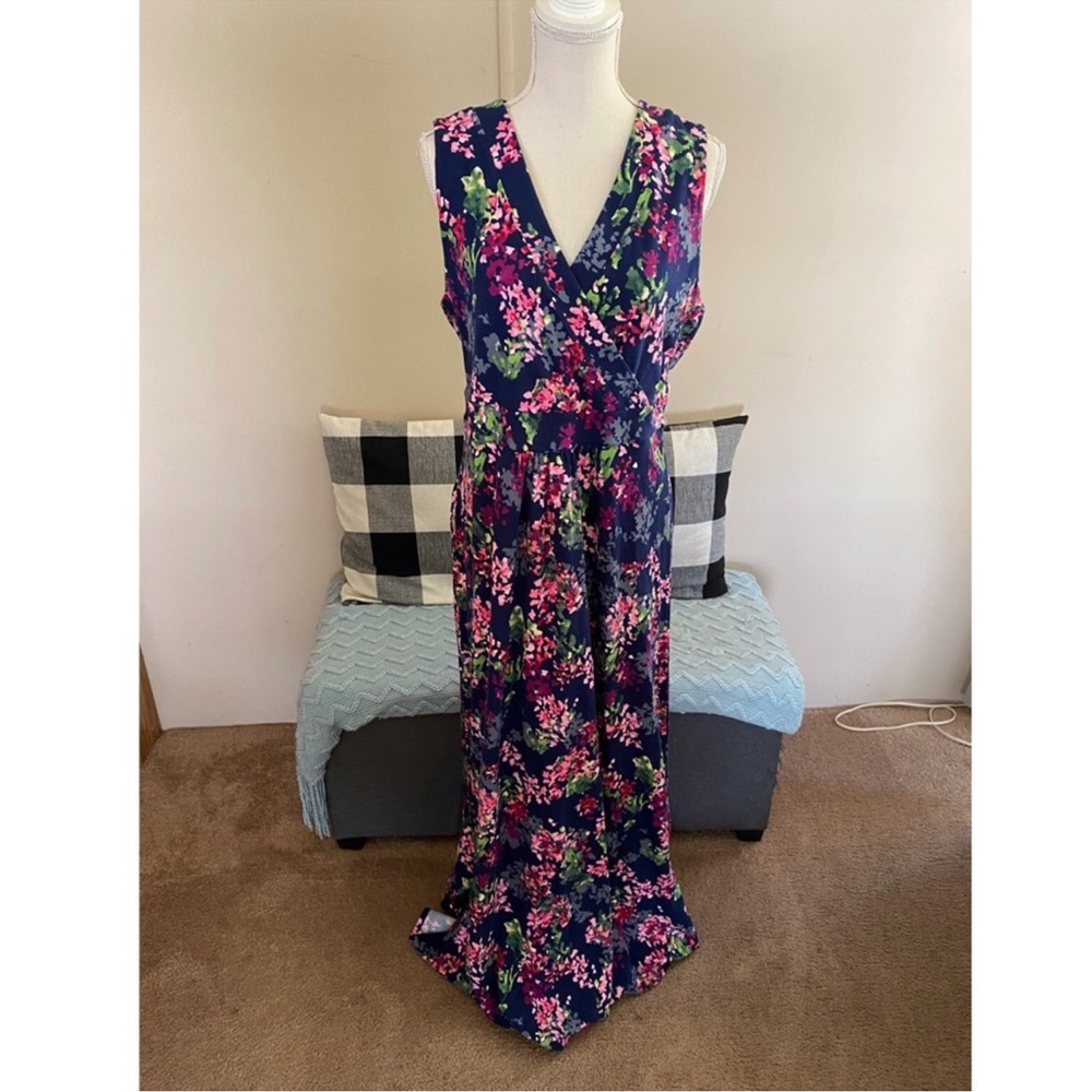 Lands end maxi dress. XL/T (18). Great used condition. Perfect for late summer!